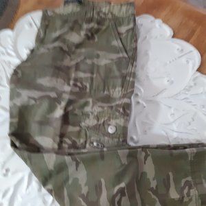 Tommy Hilfiger  Cargo  size 12